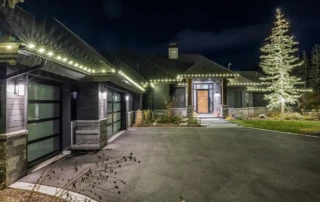 Install Roof Christmas Lights